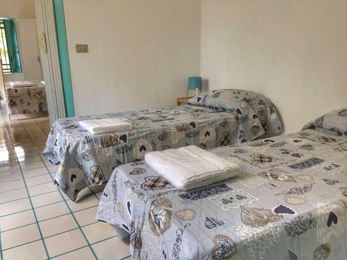 Le Chiazzette Bed & Breakfast Ачиреале Екстериор снимка